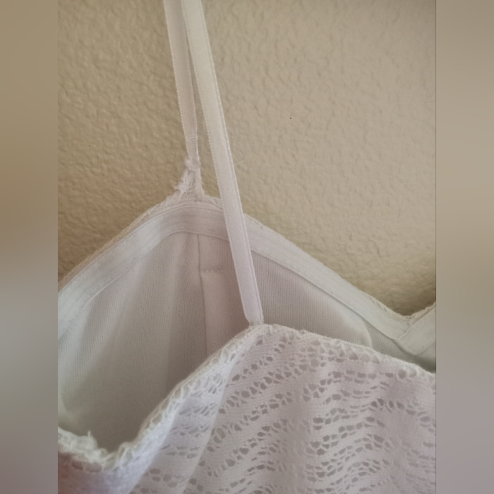 City Triangles strapless top size medium - Picture 5 of 6